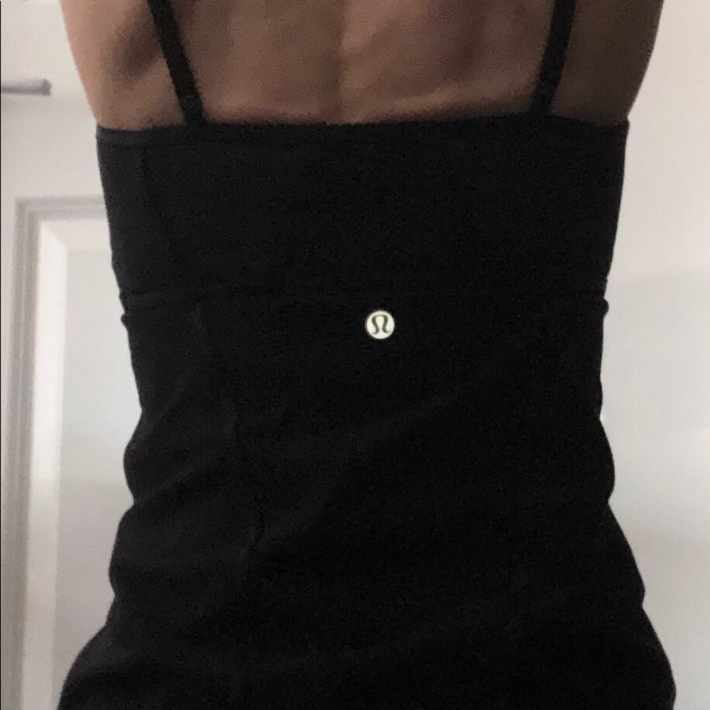 Lululemon Black Bend And Flow tank size 2 - Picture 2 of 2